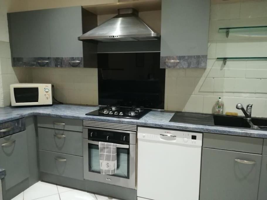Appartement Tres Bien Place A Nice! *